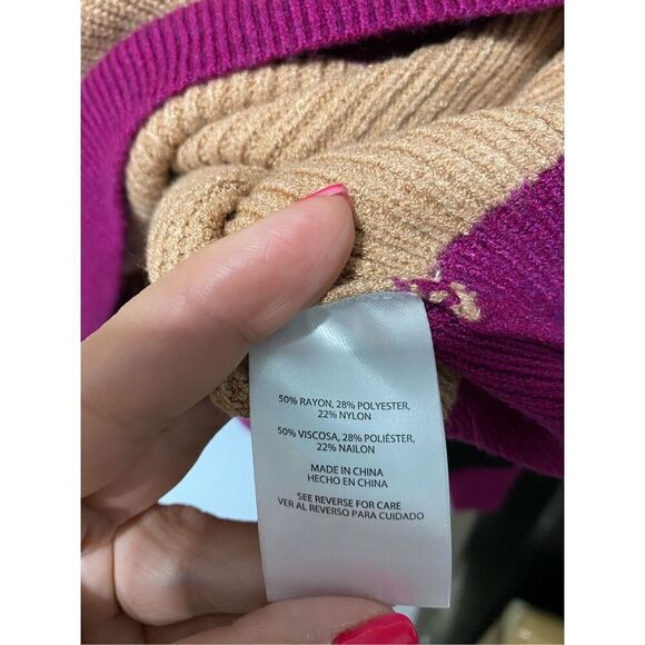 Express Tan and Black Crew Neck Sweater - Picture 8 of 10